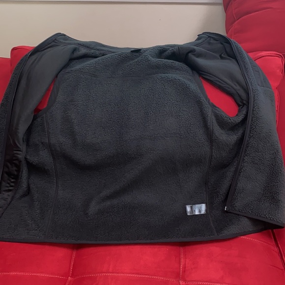 Mens TNF FLEECE PK VEST - Picture 6 of 7